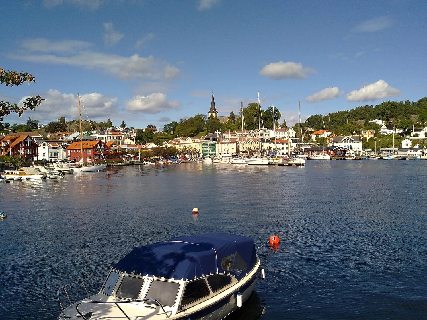 Utsikt over Grimstad og skjærgården
