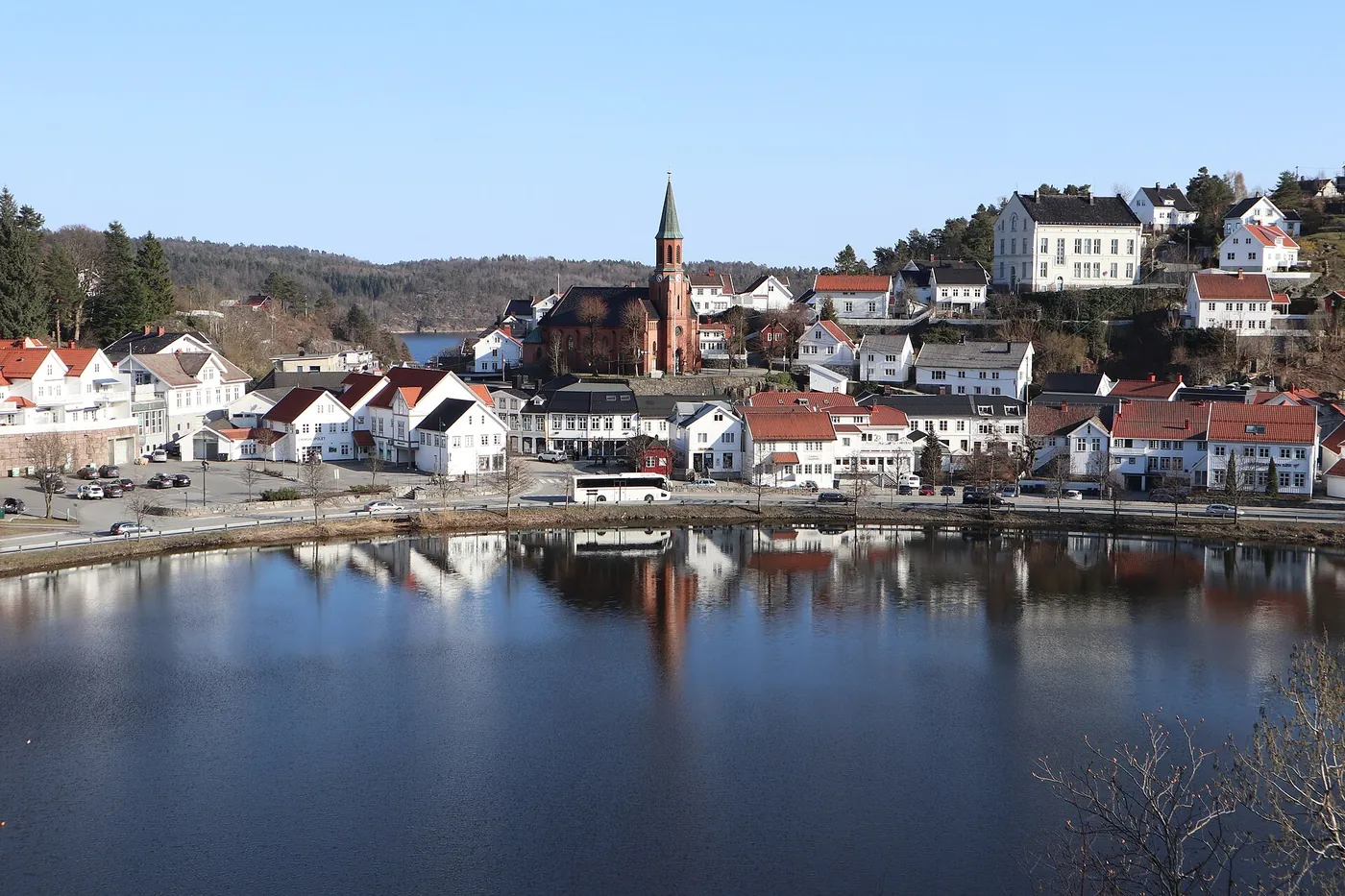 Tvedestrand sett fra vannet